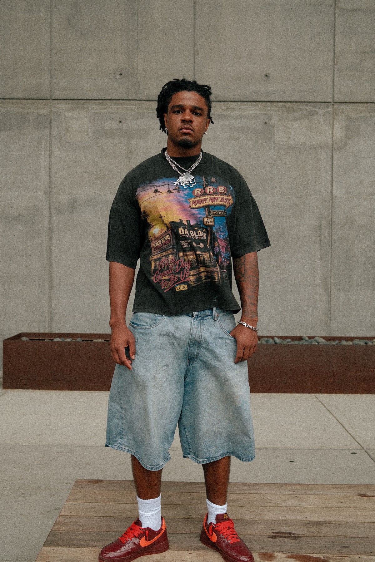 Welcome to the Block washed black tee, front view on RRB member